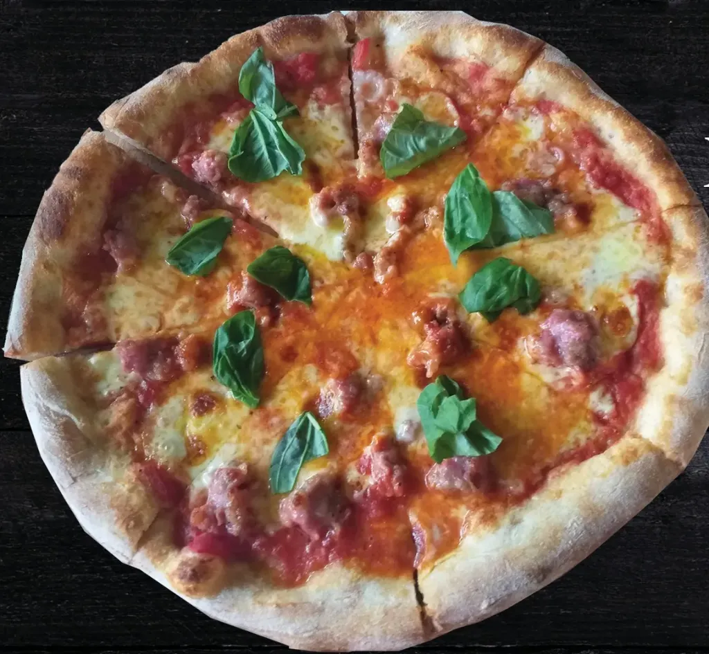 Pizza Xúc Xích Tươi size S Salsiccia